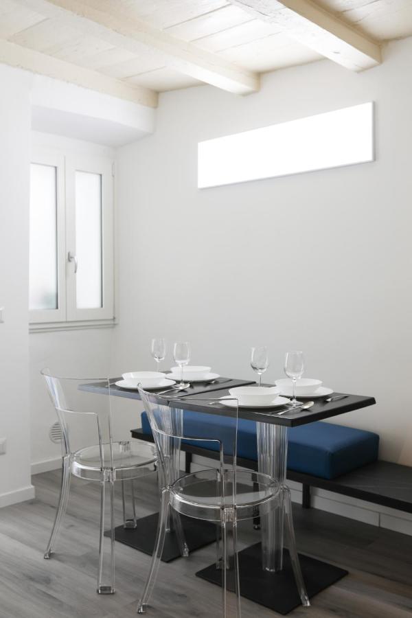 Ferienwohnung Blue Sapphire Como Cozy Flat In Center Of City Exterior foto