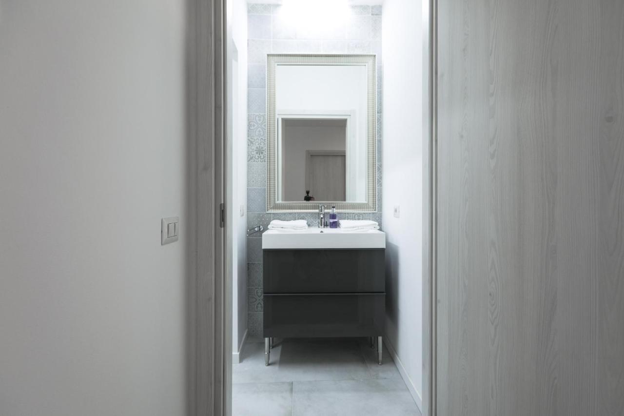 Ferienwohnung Blue Sapphire Como Cozy Flat In Center Of City Exterior foto