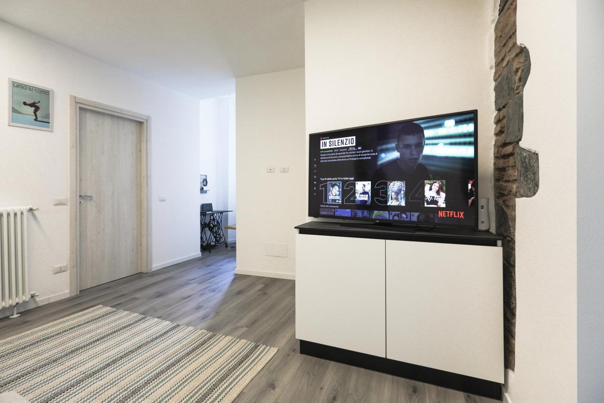 Ferienwohnung Blue Sapphire Como Cozy Flat In Center Of City Exterior foto